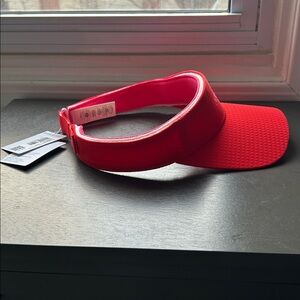 Lululemon fast paced running visor